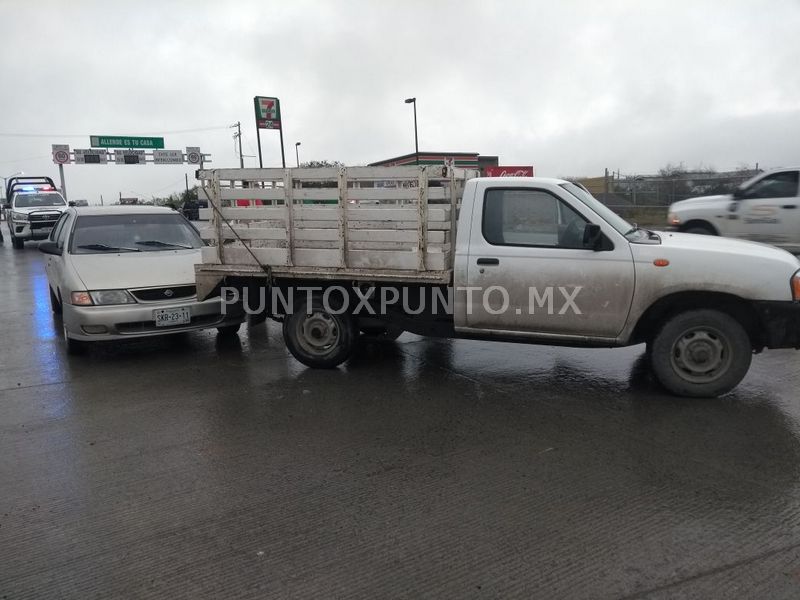 CHOQUE EN CARRETERA NACIONAL EN ALLENDE, REPORTAN DAÑOS MATERIALES.