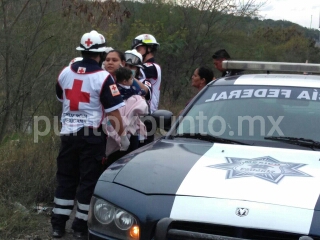 ACCIDENTE CHOQUE POR ALCANCE EN CARRETERA NACIONAL EN MMORELOS, CHOFER DE TRÁILER ESCAPA.