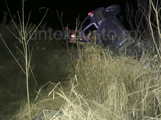 MUERE JOVEN ESTUDIANTE DE DERECHO, SU HERMANA ESTA GRAVE, EN VOLCADURA REGISTRADA ESTA MADRUGADA.