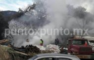 INCENDIO EN NEGOCIO GENERA MOVILIZACIÓN DE PROTECCIÓN CIVIL Y BOMBEROS.