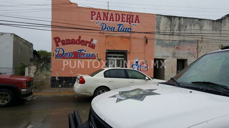 INVESTIGA POLICÍA DE MMORELOS ROBO EN PANADERIA.