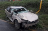 VOLCADURA EN CARRETERA NACIONAL EN SANTIAGO, CHOFER RESULTA ILESO.