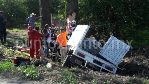 UNA PERSONA PRENSADA ES EL SALDO DE UN ACCIDENTE REGISTRADO EN GENERAL TERAN.