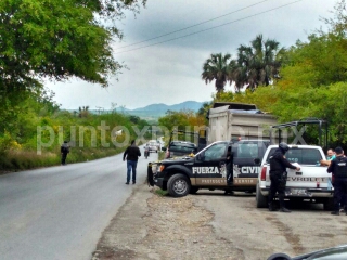 HOMBRES ARMADOS Y ENCAPUCHADOS LEVANTAN A CHOFER DE TRAILER EN SANTIAGO