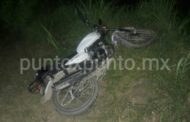 DEJAN ABANDONADA MOTOCICLETA, SE MOVILIZAN AUTORIDADES POLICIACAS EN ALLENDE.v