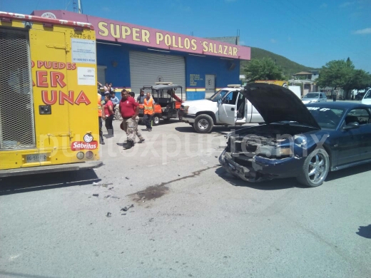 UNA PERSONA LESIONADA EN CHOQUE EN AVENIDA DE MONTEMORELOS.