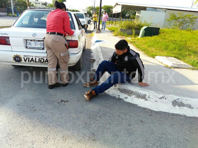 CHOQUE EN AVENIDA DE MMORELOS, CONDUCTOR DE MOTO RESULTA HERIDO.