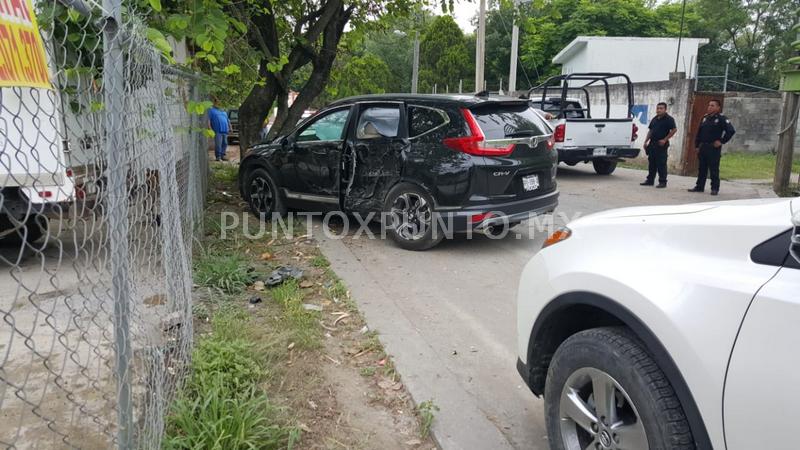 ACCIDENTE EN CONGREGACIÓN CALLES EN MMORELOS, REPORTAN DAÑOS MATERIALES.