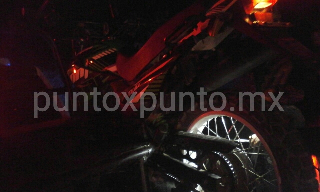 CAE MOTOCICLISTA DE PUENTE