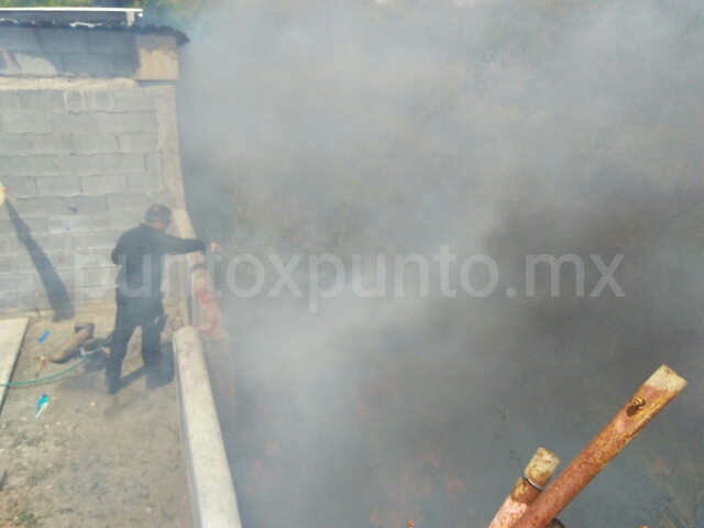 INCENDIO MOVILIZA A PROTECCIÓN CIVIL Y BOMBEROS DE MONTEMORELOS.