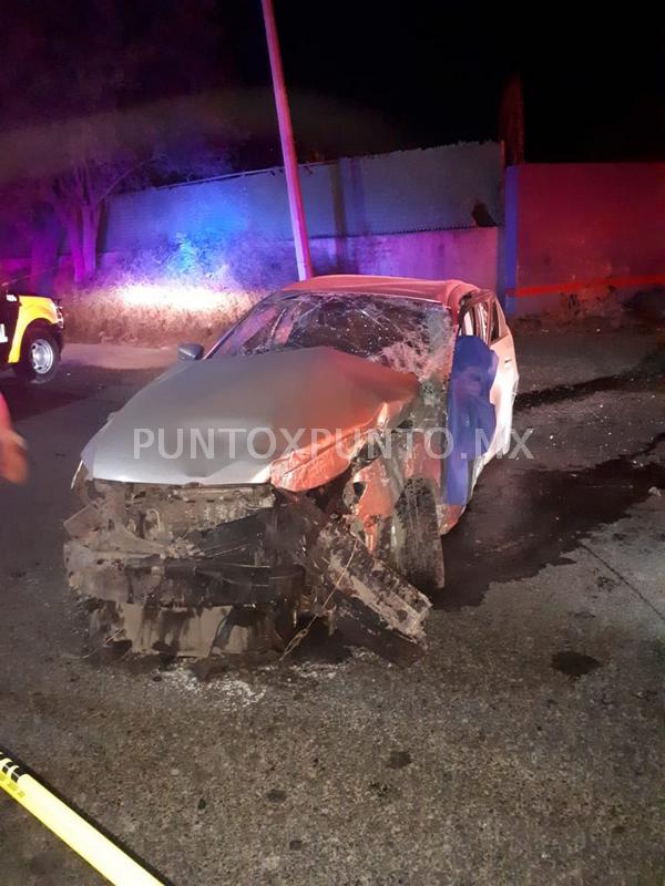 MUERE AGENTE MINISTERIAL EN PATRULLA DE MMORELOS EN CHOQUE EN SANTIAGO.