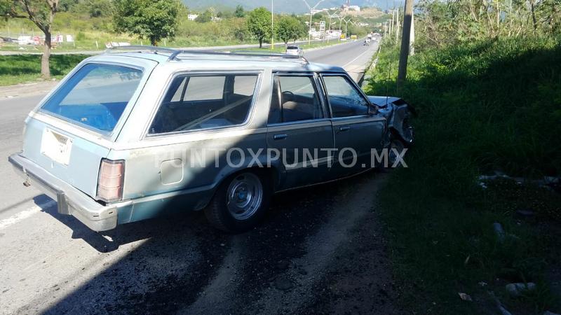 ACCIDENTE EN SANTIAGO REPORTAN DAÑOS MATERIALES.