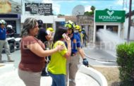 INCENDIO EN NEGICIO EN ALLENDE, MOVILIZA A PROTECCIÓN CIVIL Y BOMBEROS, REPORTAN UNA PERSONA LESIONADA.