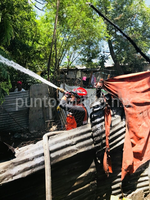 INCENDIO EN VIVIENDA EN BARRIO ZARAGOZA EN MMORELOS.