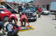 DERRAPA REPARTIDOR DE COMIDAS EN MONTEMORELOS, LO TRASLADAN LESIONADO.