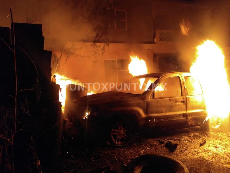 TRASLADAN LESIONADO CON QUEMADURAS DE PRIMER GRADO A PROPIETARIO DE CARPINTERÍA QUE SE INCENDIÓ ESTA MADRUGADA.