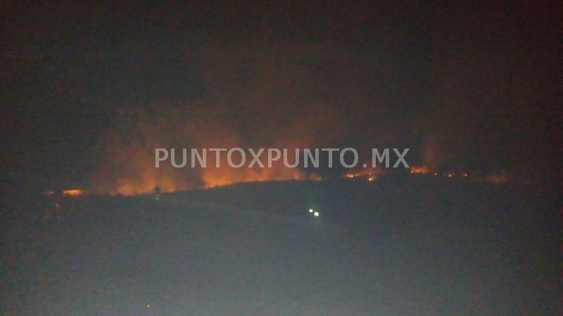 CONTROLAN INCENDIO DE 10 HECTAREAS DE PASTIZAL EN COMUNIDAD DE MMORELOS.