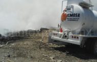 CONTROLAN INCENDIO EN RELLENO SANITARIO EN MMORELOS, LOS APOYA ICMOSA.