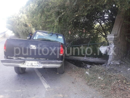 CHOQUE TIPO ESTRELLAMIENTO, EN SANTIAGO, REPORTAN SOLO DAÑOS.