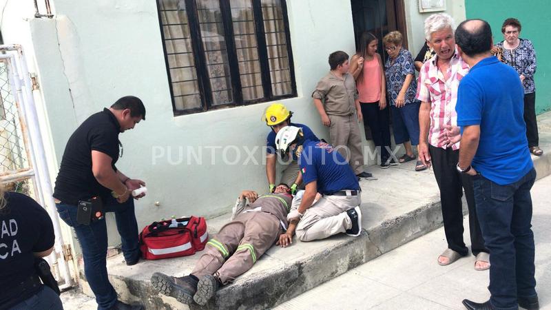 LE FALLAN FRENOS A CAMIÓN DE LA COCA EN ALLENDE, CHOFER SALTA Y RESULTA LESIONADO.