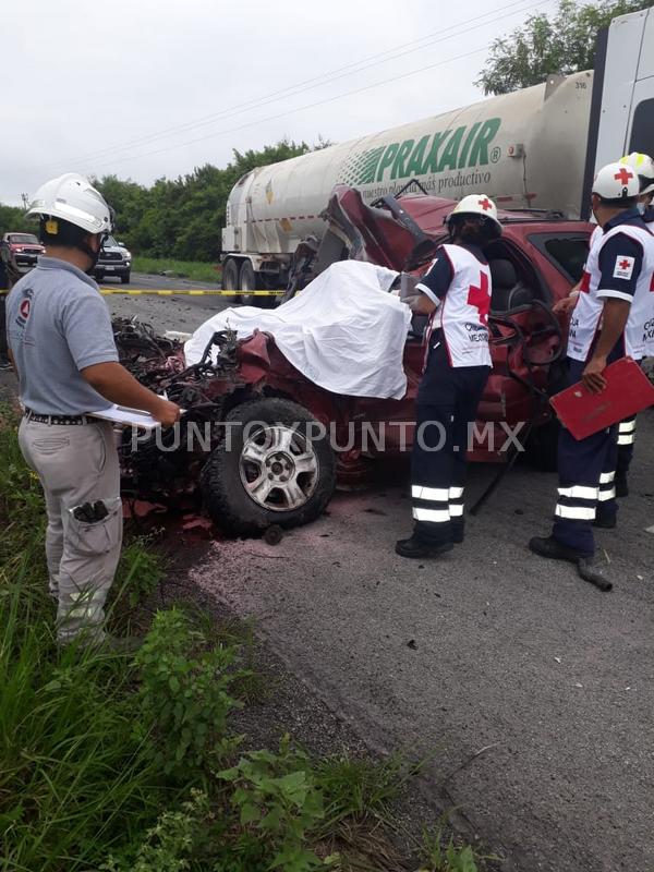 IDENTIFICAN A QUIENES MURIERON EN CHOQUE EN CARRETERA NACIONAL EN LINARES.