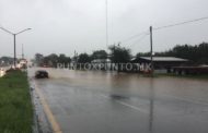 SE INUNDAN TRAMOS DE LA CARRETERA EN ALLENDE POR LAS LLUVIAS, ALGUNOS QUEDAN INCOMUNICADOS.