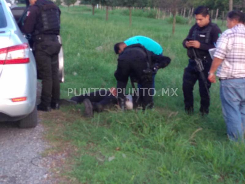 LO TRASLADABAN A UN CENTRO CONTRA ADICCIONES, ATENTA CONTRA UN POLICÍA Y SU FAMILIA, ES DETENIDO Y LLEVADO A LAS CELDAS.