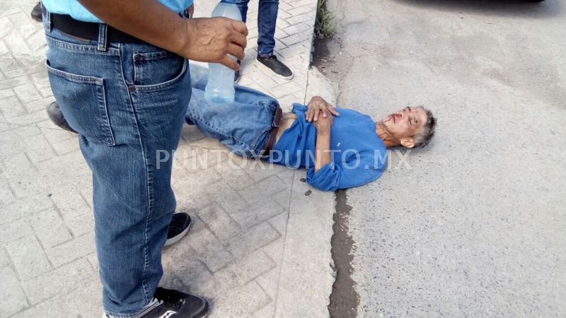 CAE DE SU PROPIA ALTURA, SE LESIONA CABEZA EN CENTRO DE MMORELOS.