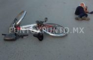 CHOQUE ENTRE UN VEHÍCULO Y UN CICLISTA EN AVENIDA DE MONTEMORELOS, REPORTAN UN LESIONADO.