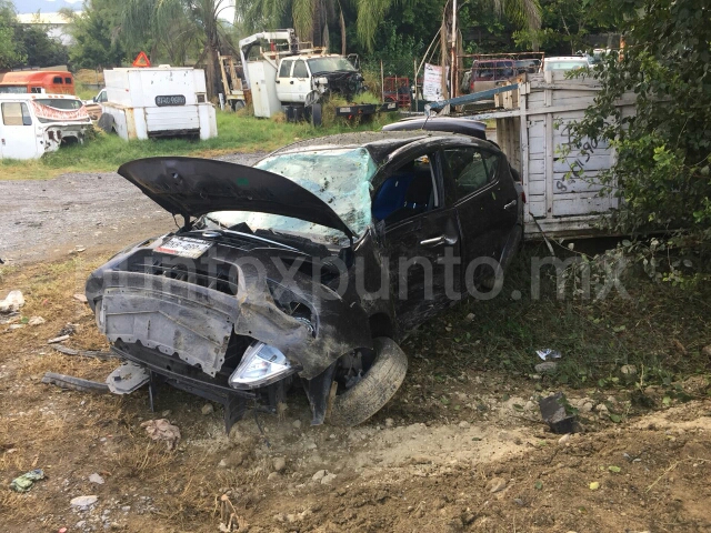 MUJER RESULTA ILESA EN ACCIDENTE CARRETERO EN ALLENDE.