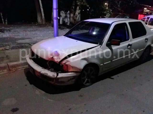 CHOCA EN CARRETERA NACIONAL EN SANTIAGO, DICE LO SACARON DEL CAMINO.