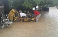 RESCATAN A PERSONAS DE LA TERCERA EDAD EN MMORELOS POR LAS LLUVIAS.