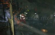 INCENDIA VIVIENDA EN LA MARTÍNEZ DOMÍNGUEZ EN MMORELOS Y ESCAPA, POLICIA LO BUSCA.