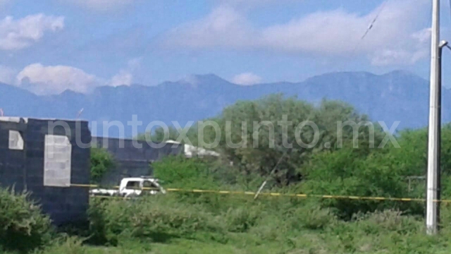 ENCUENTRAN PERSONA SIN VIDA COLGADA DE UN ÁRBOL, POLICIA INVESTIGA LOS HECHOS.