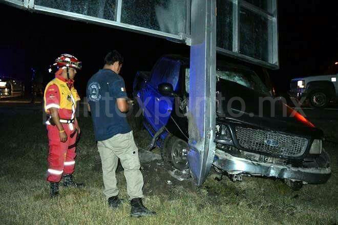 DOS HERIDOS EN ACCIDENTE VIAL EN GENERAL TERÁN.