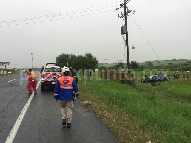 CHOQUE TIPO SALIDA DE CAMINO EN CARRETERA NACIONAL EN MMORELOS.