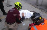 CAE DE SU PROPIA ALTURA EN CALLES DEL CENTRO D MMORELOS, LO TRASLADAN CON LESIÓN EN SU CABEZA.