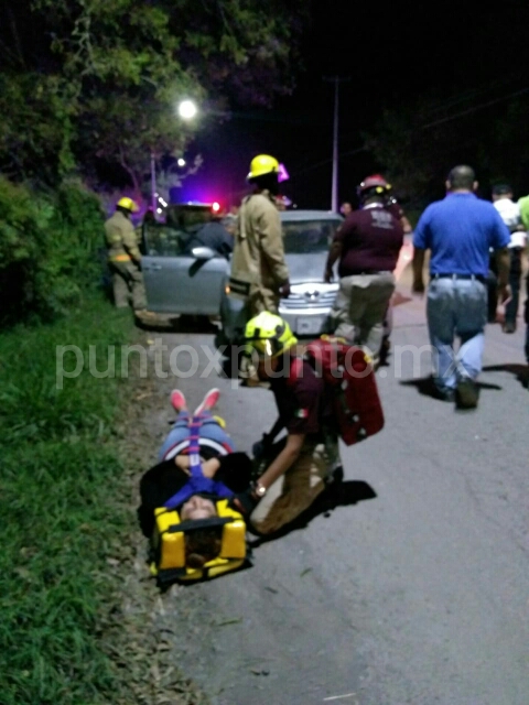 DOS PERSONAS LESIONADAS EN CHOQUE POR ALCANCE EN AVENIDA DE MMORELOS.