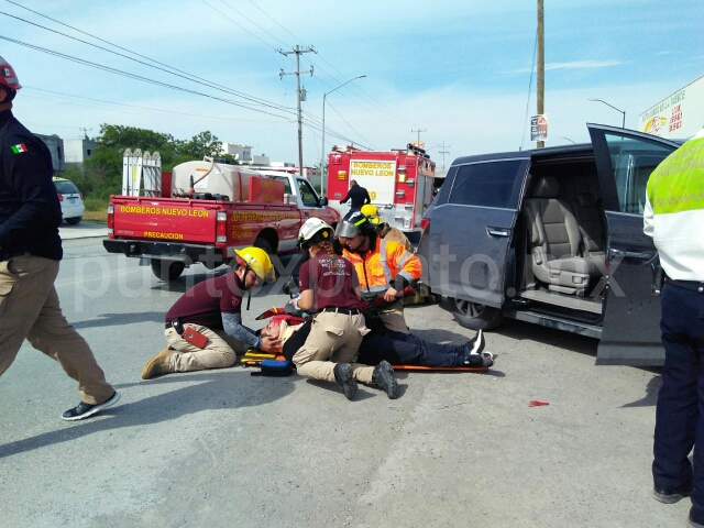 CINCO LESIONADOS EN ACCIDENTE VIAL QUE SE REGISTRÓ EN AVENIDA DE MMORELOS.