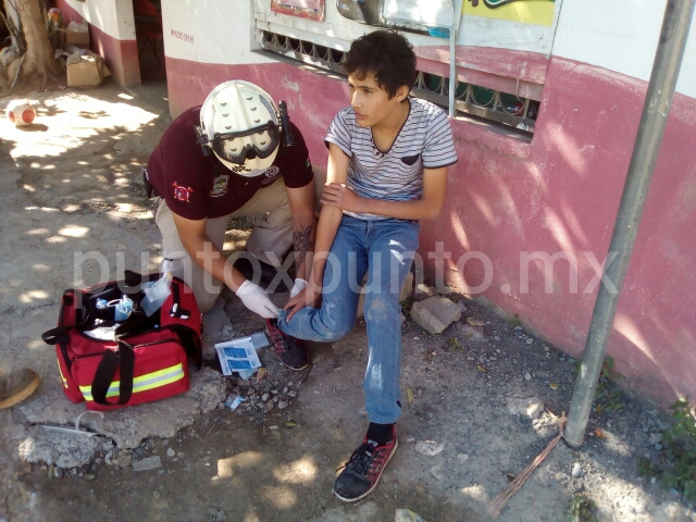 NIÑO ES ATACADO POR UN PERRO EN COLONIA DE MMORELOS, LO AUXILIA PROTECCIÓN CIVIL.