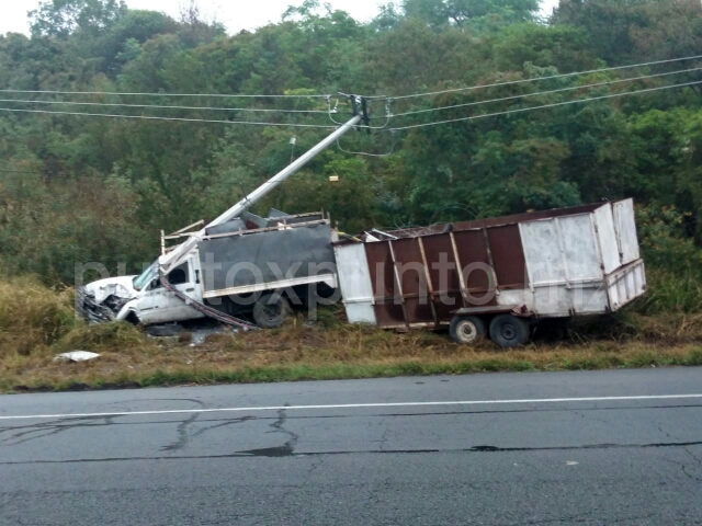 CHOQUE TIPO ESTRELLAMIENTO EN CARRETERA NACIONAL EN MMORELOS.