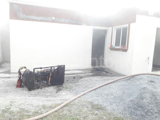 INCENDIO EN COLONIA INFONAVIT EN LINARES GENERA MOVILIZACIÓN DE PROTECCIÓN CIVIL Y BOMBEROS.