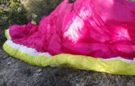 MUERE MUJER AL CAER DE PARAPENTE AL LANZARSE DEL CERRO DEL POTOSI, LA ACOMPAÑABA HABITANTE DE MMORELOS.