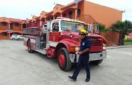 PERSONA QUEDA FUERA DE SU DOMICILIO EN AZOTEA, ES AUXILIADA POR BOMBEROS NUEVO LEÓN.