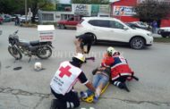 CHOQUE ENTRE VEHÍCULO Y MOTOCICLISTA EN AVENIDA DE MMORELOS.