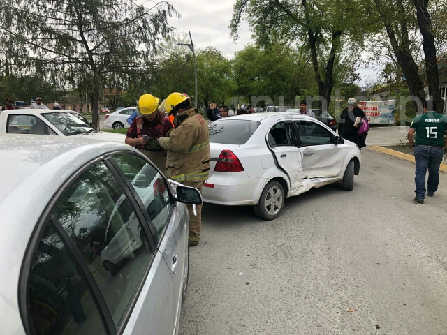 4 LESIONADOS EN CHOQUE EN MMORELOS