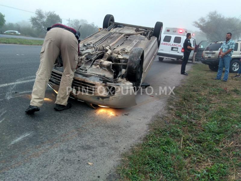 VOLCADURA EN CARRETERA NACIONAL EN MONTEMORELOS.