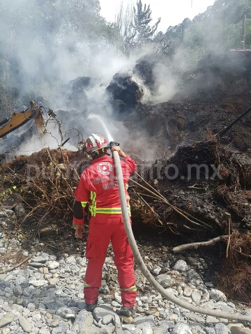 INCENDIO FORESTAL EN SIERRA DE SANTIAGO ES CONTROLADO.