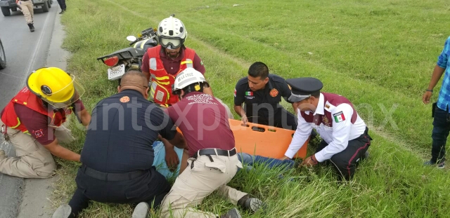 UNA PERSONA HERIDA EN ACCIDENTE DE MOTOCICLISTA EN AVENIDA DE MMORELOS.