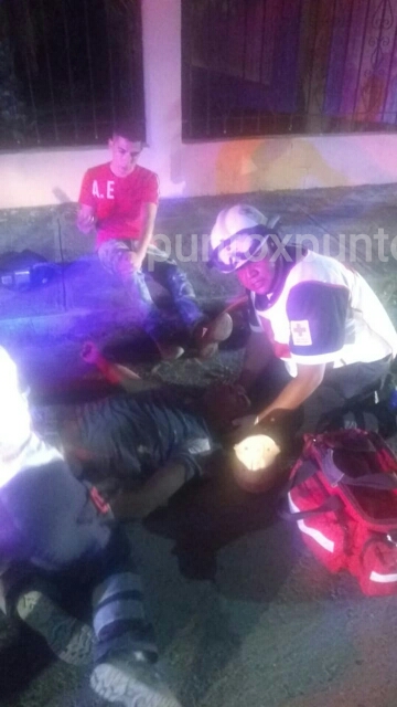 MOTOCICLISTA CHOCAN CON FUERZA CIVIL EN OPERATIVO, REPORTAN TRES HERIDOS EN MONTEMORELOS ENTRE ELLOS UN POLICÍA.